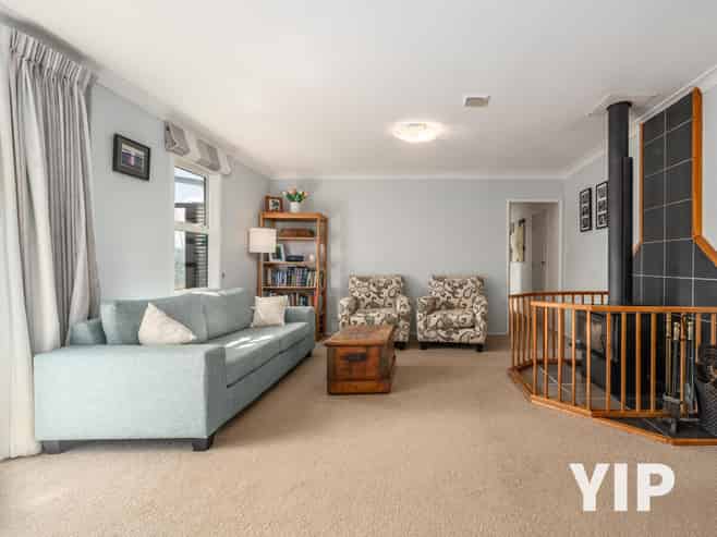 4 Fernhaven Grove, Newlands