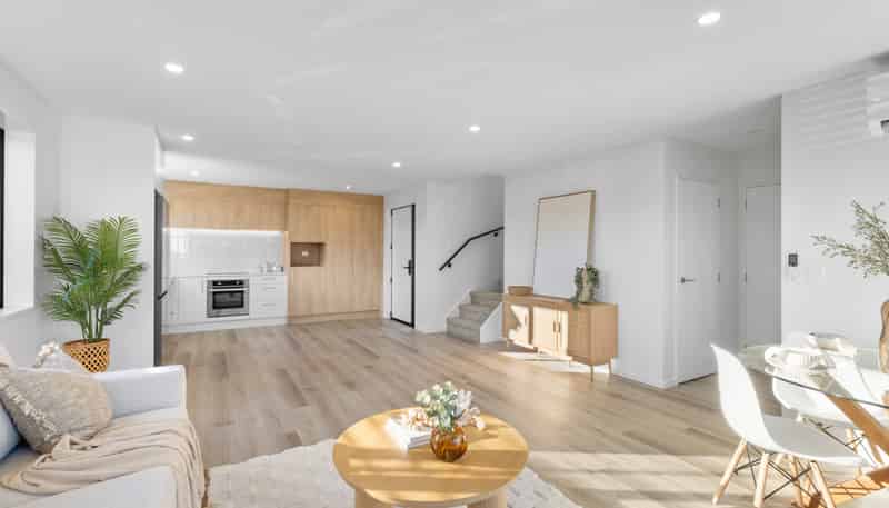 1/24 Shakespeare Road, Waltham