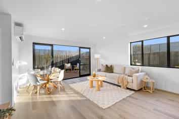 1/24 Shakespeare Road, Waltham