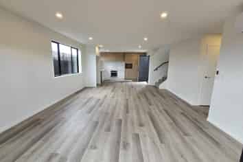 4/24 Shakespeare Road, Waltham