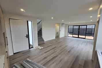 4/24 Shakespeare Road, Waltham
