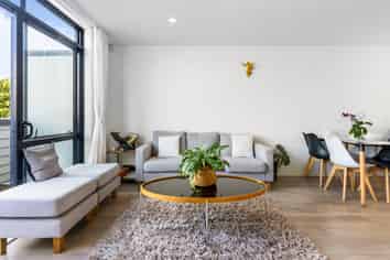 127E Queens Road, Panmure