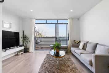 127E Queens Road, Panmure