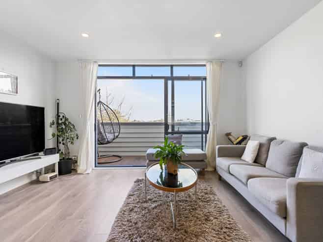 127E Queens Road, Panmure