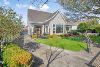 8 Bellevue Road, Woburn