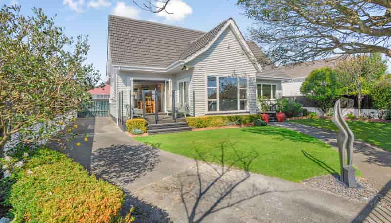 8 Bellevue Road, Woburn