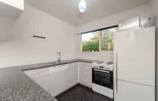 Flat 2/106A  Newlands Road, Newlands