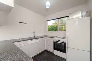 Flat 2/106A  Newlands Road, Newlands