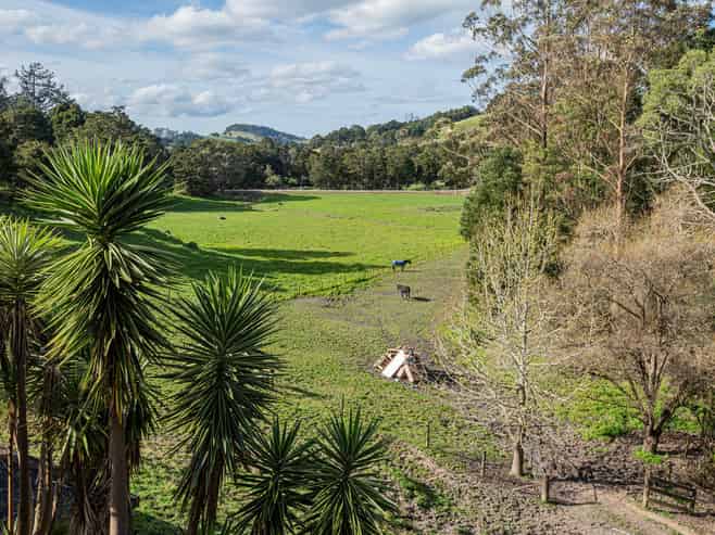 307 Whananaki North Road, Hikurangi