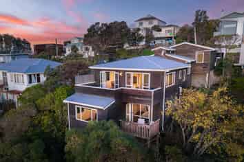 81 Nevay Road, Miramar