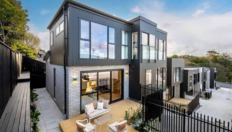 Lot4 of 10 Agathis Avenue, Mairangi Bay