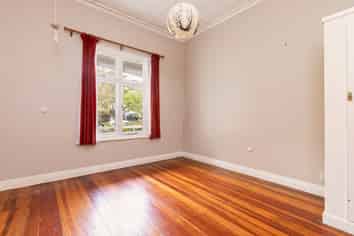 21 Malvern Road, Western Springs