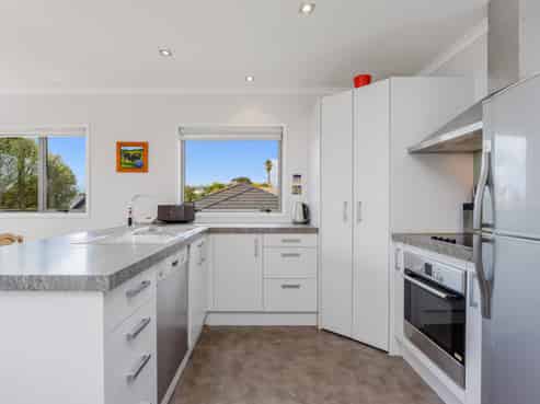 11A Rishworth Avenue, Stanmore Bay