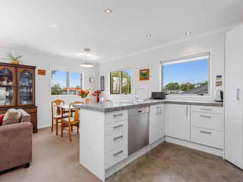 11A Rishworth Avenue, Stanmore Bay