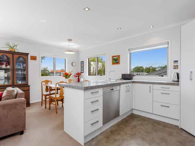 11A Rishworth Avenue, Stanmore Bay