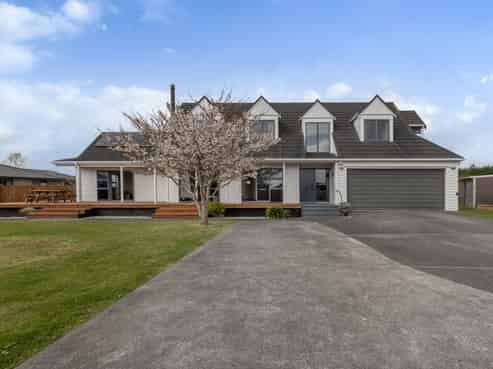 14 Okarito Avenue, Levin