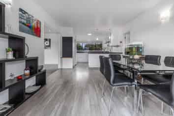 14 Okarito Avenue, Levin