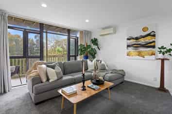 6/61A Birkdale Road, Birkdale
