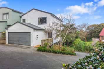 6/61A Birkdale Road, Birkdale