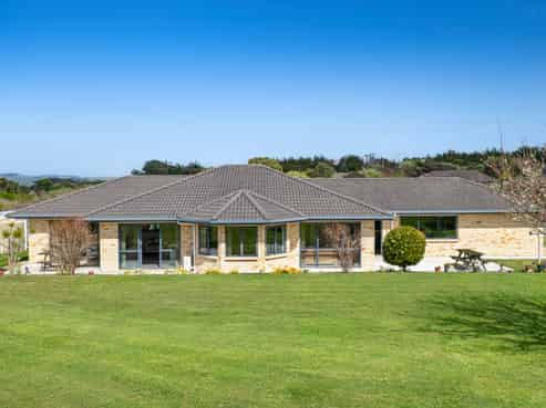 16 Omana Avenue, Shelly Beach