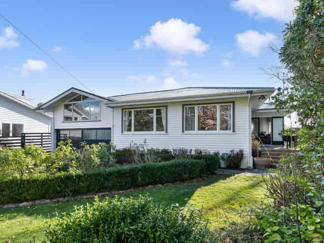 43 Titoki Street, Lansdowne