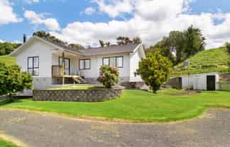 1909a East Coast Road, Whakatiwai