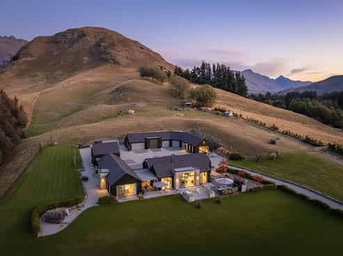 142 Slopehill Road, Lake Hayes