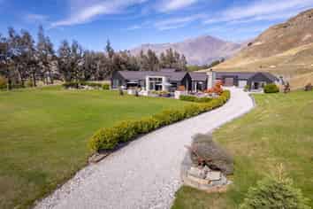 142 Slopehill Road, Lake Hayes