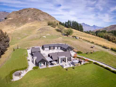 142 Slopehill Road, Lake Hayes