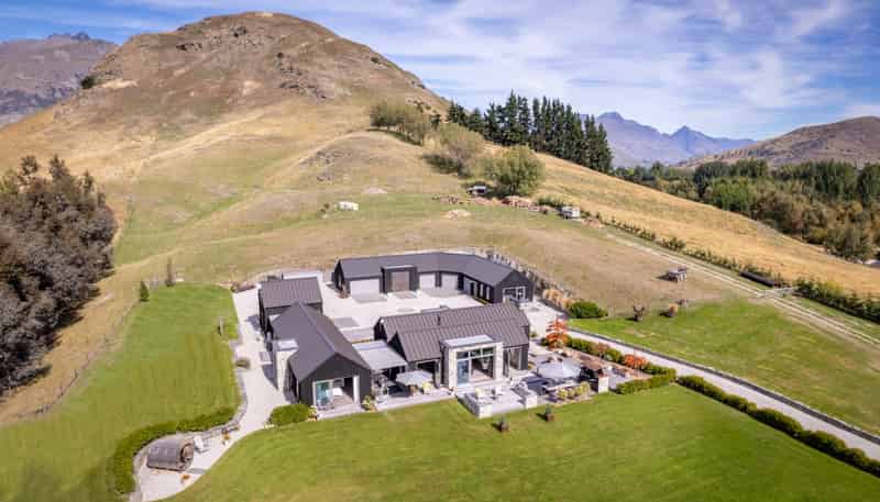 142 Slopehill Road, Lake Hayes