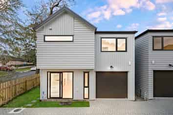 58A Fitzherbert Avenue, West Harbour