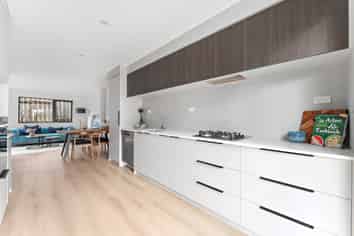 60C Fitzherbert Avenue, West Harbour