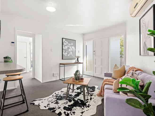 1/54 May Street, Hamilton East