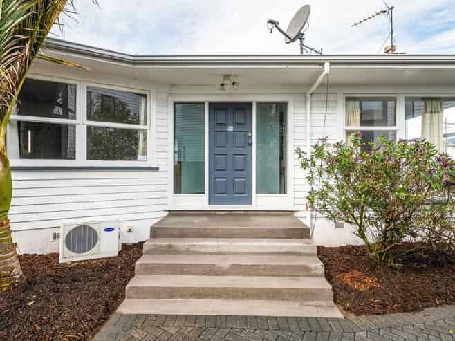 1/54 May Street, Hamilton East
