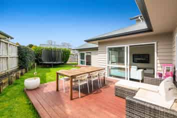 1 Lancewood Lane, Helensville