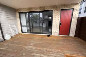 55A Hillside Road, Papatoetoe