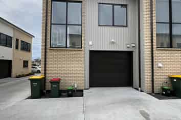 55A Hillside Road, Papatoetoe