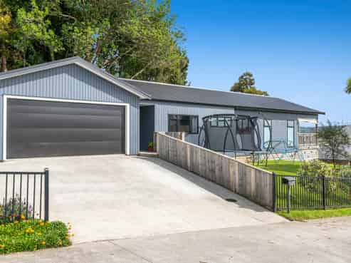 4 Saint Julia Court, Helensville
