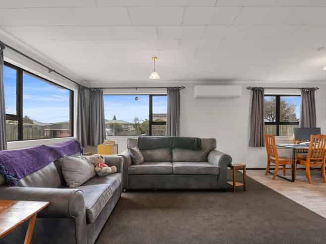 44A Grey Street, Glenholme