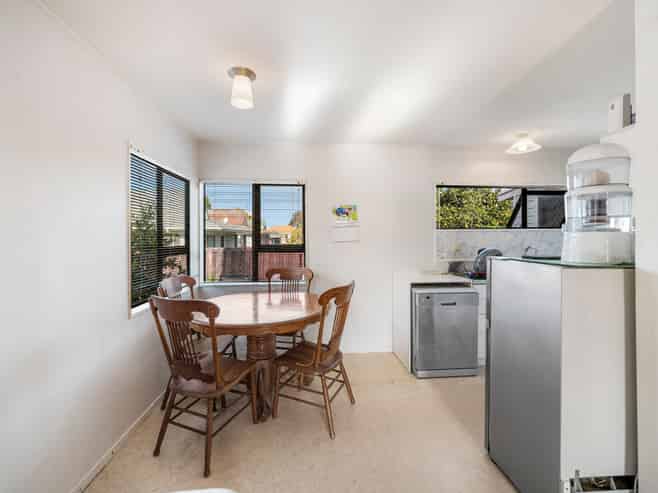 2/18 Elizabeth Avenue, Papatoetoe