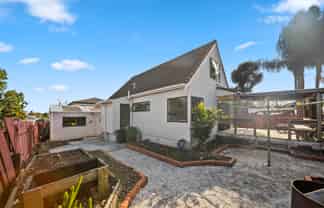 2/18 Elizabeth Avenue, Papatoetoe