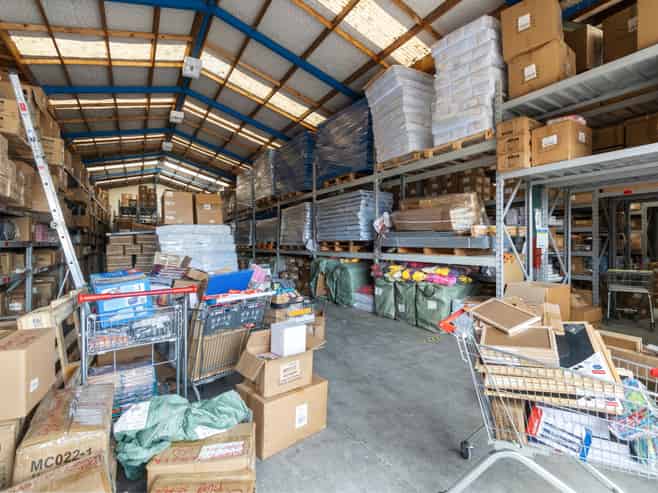 Freehold Industrial Investment with immediate cash flow