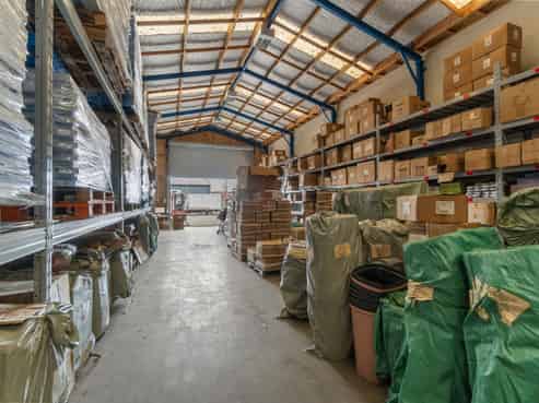 Freehold Industrial Investment with immediate cash flow