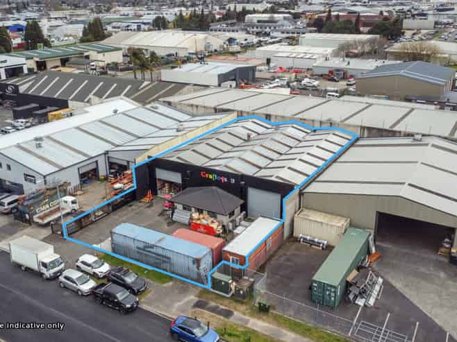Freehold Industrial Investment with immediate cash flow