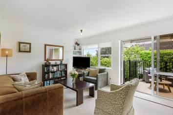2/6 Pine Terrace, Howick