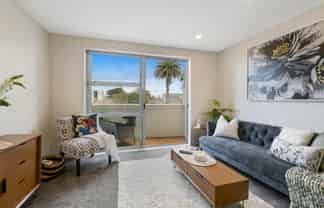 26/3 Riverside Road, Orewa