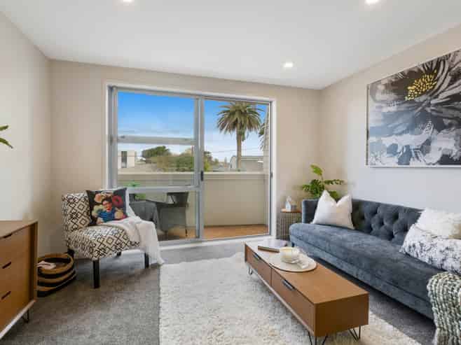26/3 Riverside Road, Orewa