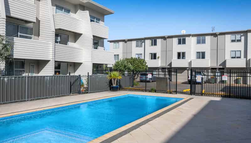 26/3 Riverside Road, Orewa