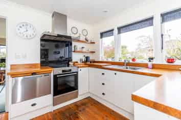12 Parsonage Road, Waimate