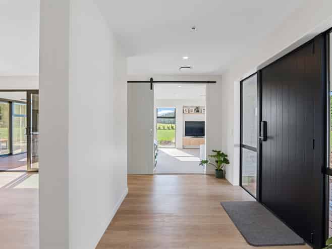 35 Mitcham Road, Allenton